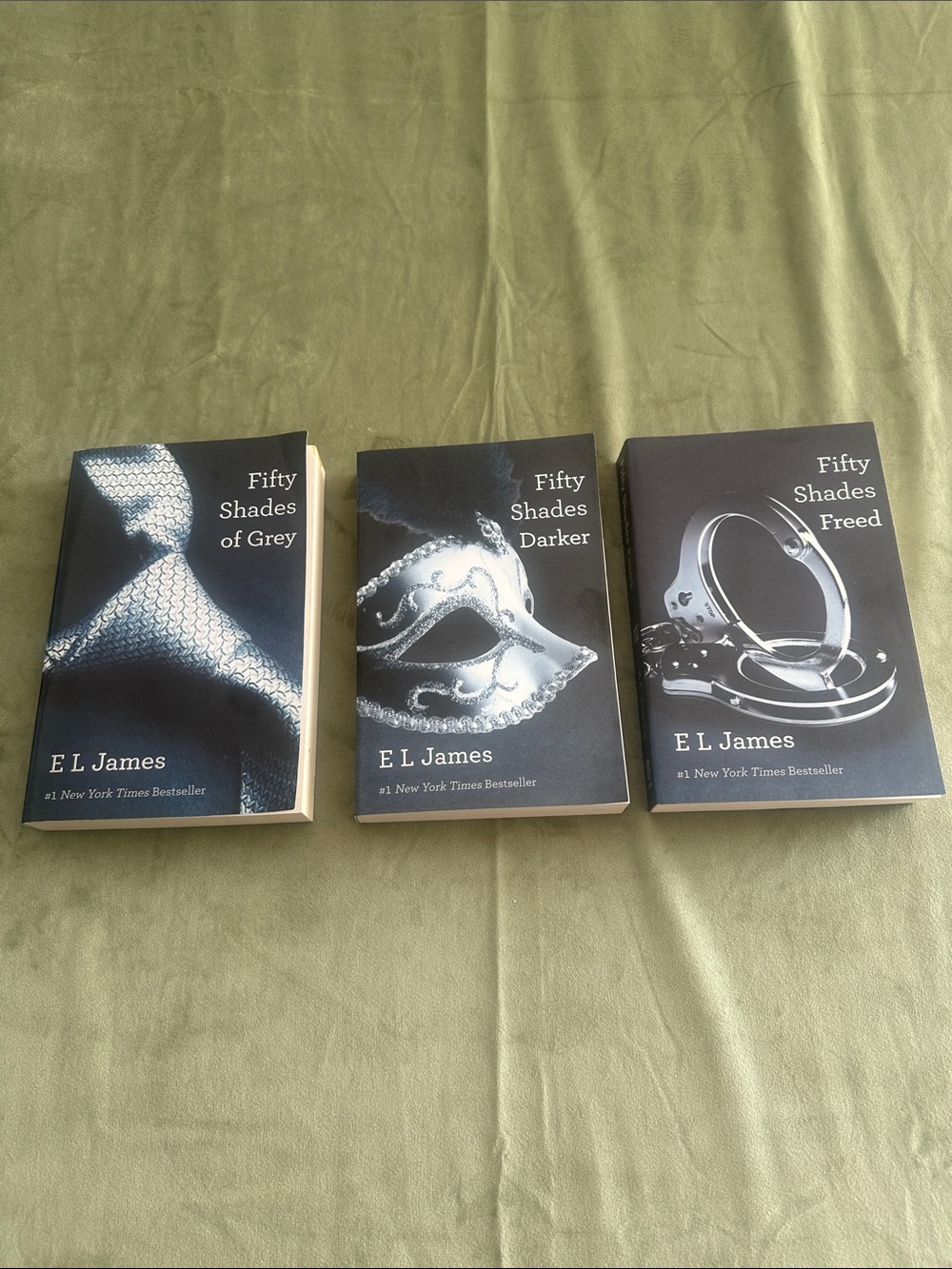 Fifty Shades Trilogy Set - Black Covers